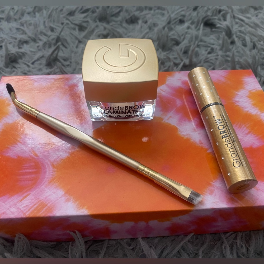 Complete brow set from grande lash!